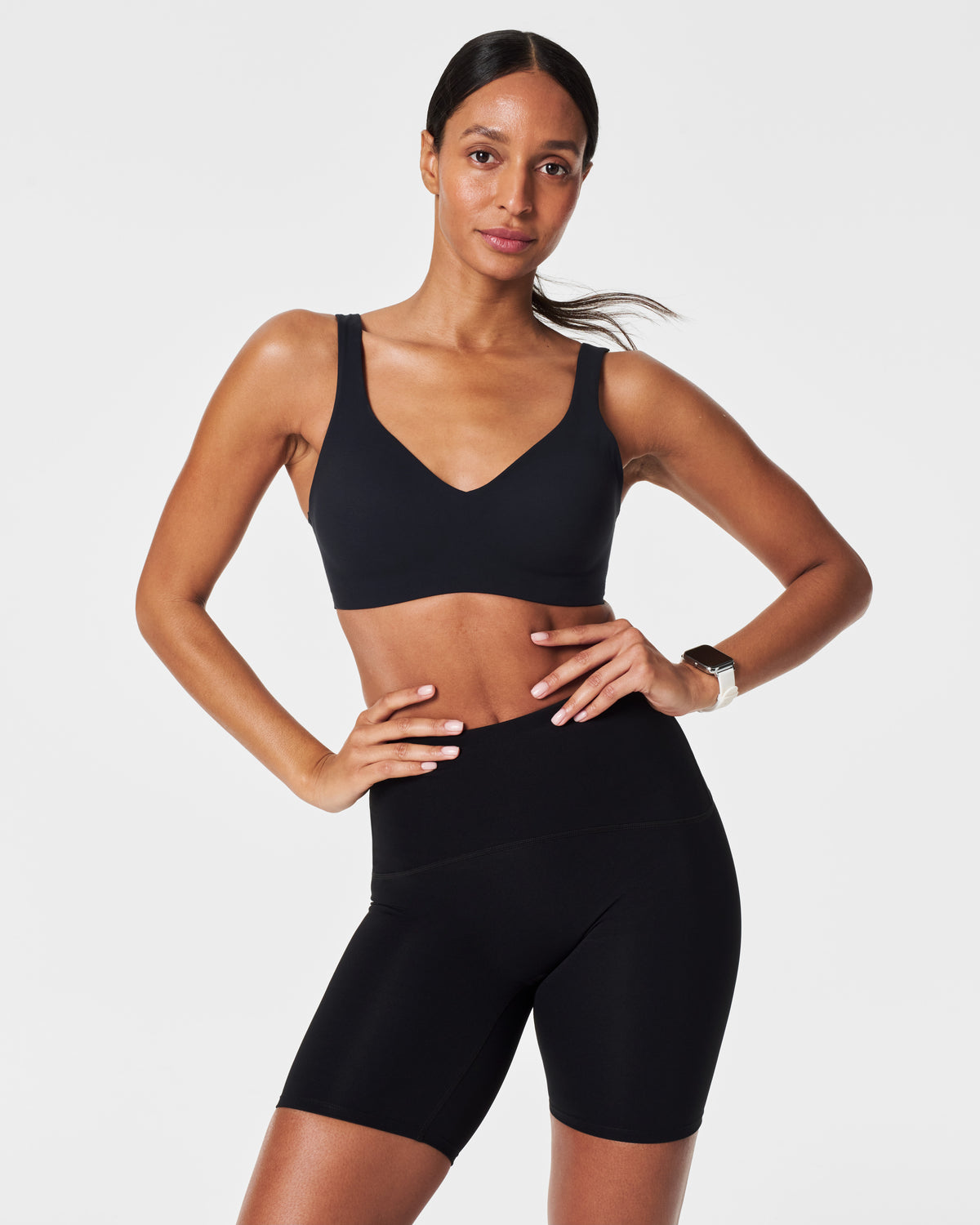 50474R-VeryBlack_Ecomm_077_MD