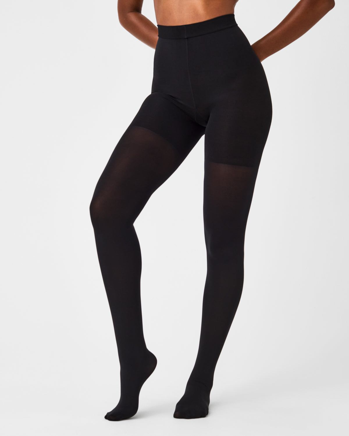 FH3915-VeryBlack_Ecomm_086_MD_44e5a153-baa5-4e8f-b738-4b440738a14f